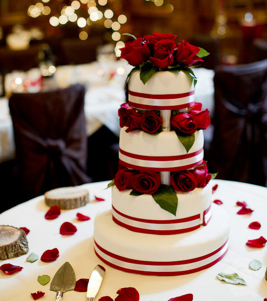 A Canadian Winter Themed Wedding in NiagaraontheLake, Ontario